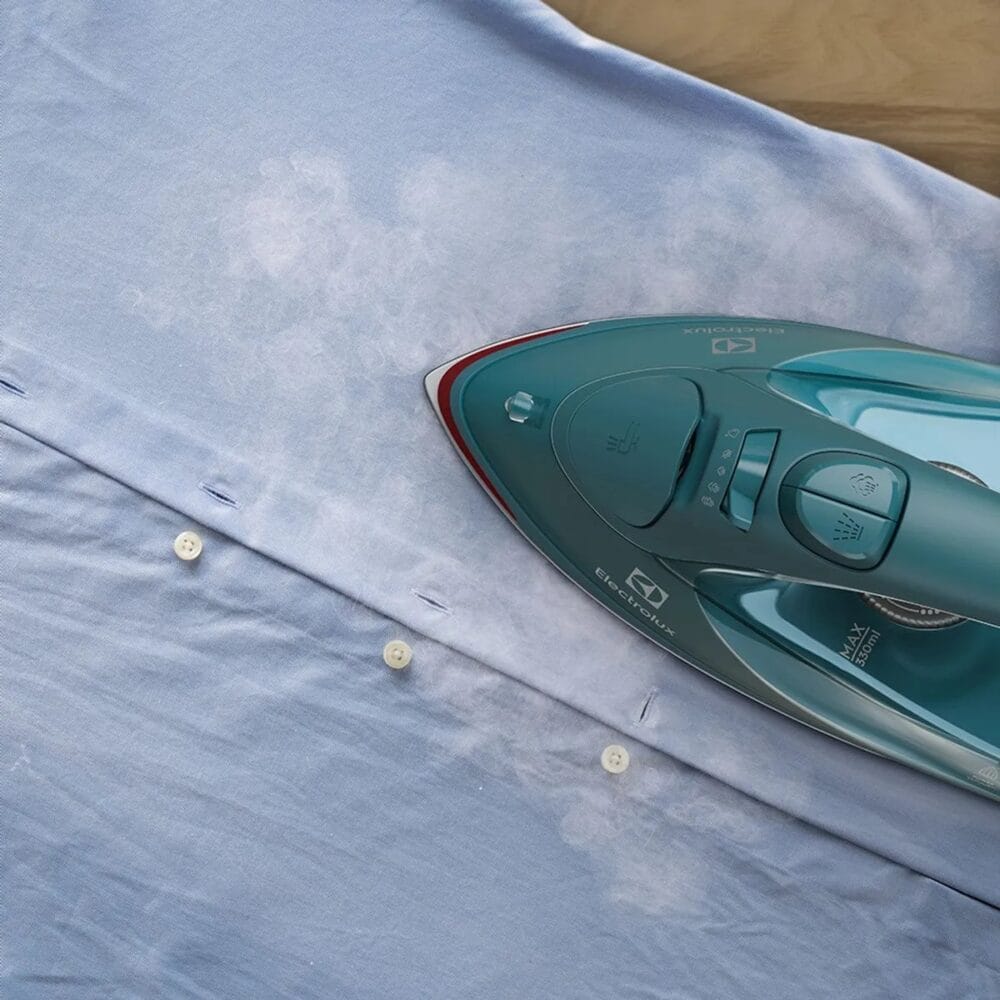 Plancha de Ropa a Vapor y Seco Electrolux Experience ESI80 3