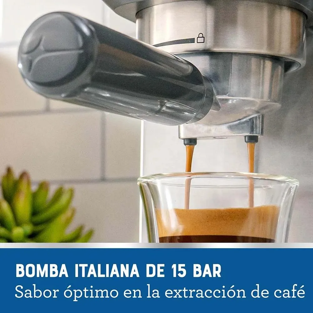 Cafetera Compacta de Espresso Oster® BVSTEM7200 – Calidad y Estilo en Cada Taza 5